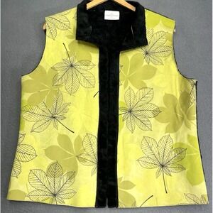 Robert Kitchen Sueded Vest Reversible Sz M Faux Fur Nature Leaves Canada Stretch